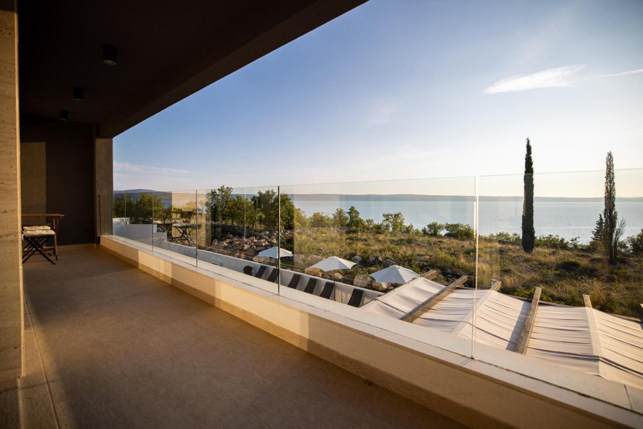 Villa Royal Promons - Heated Pool Starigrad Paklenica Exterior foto